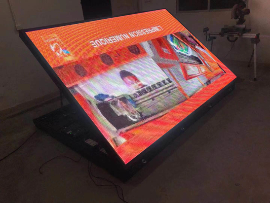 Знаки памятника СИД P4RGB с передним раскрывая шкафом IP65 делают водостойким