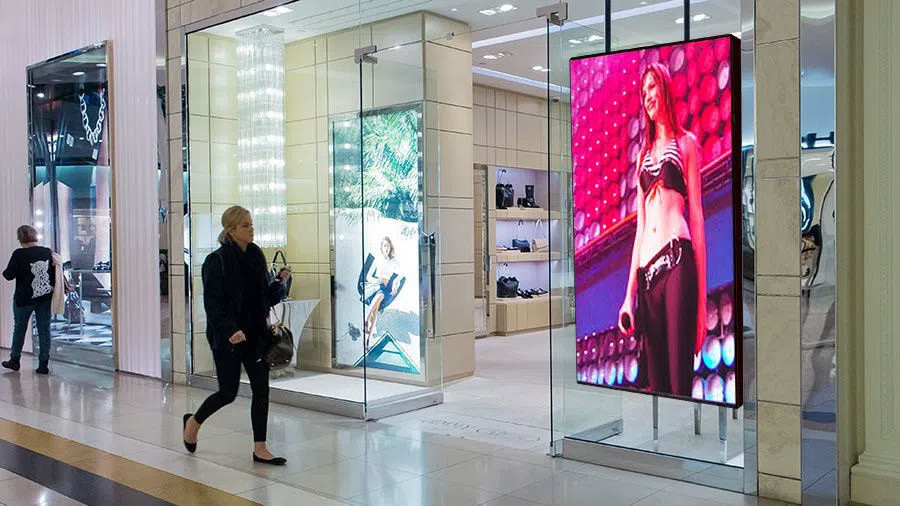 Крытый Signage 1000mcd/m2 СИД цифров P2RGB для розничного магазина